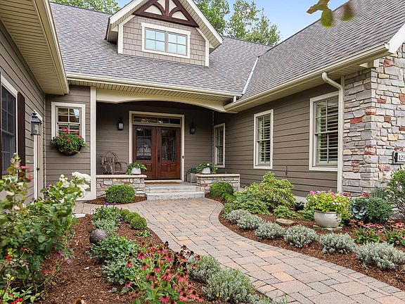 2nd image of 429 Island View Dr