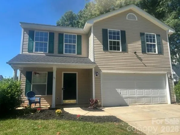 546 Danfield Dr, Lake Wylie, SC 29710