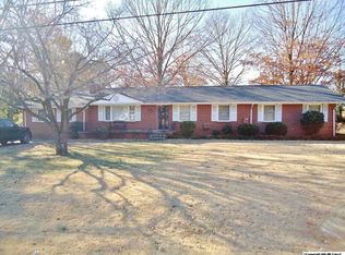 8120 Hogan Dr SE, Huntsville, AL 35802