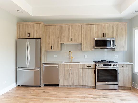 2nd image of 2535.5 N Campbell Ave #3
