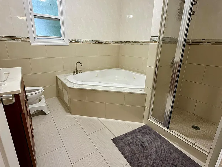 16431 Underhill Ave — Photo 10