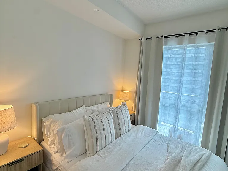 159 Dundas St E #1901 — Photo 10