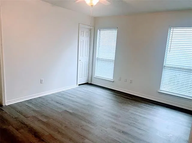 2440 Biron St — Photo 6