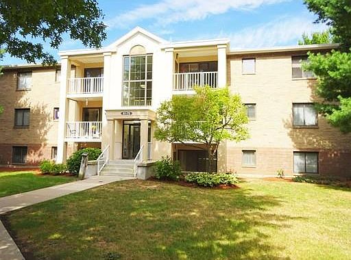 1st image of 15 Bourbon St APT 70