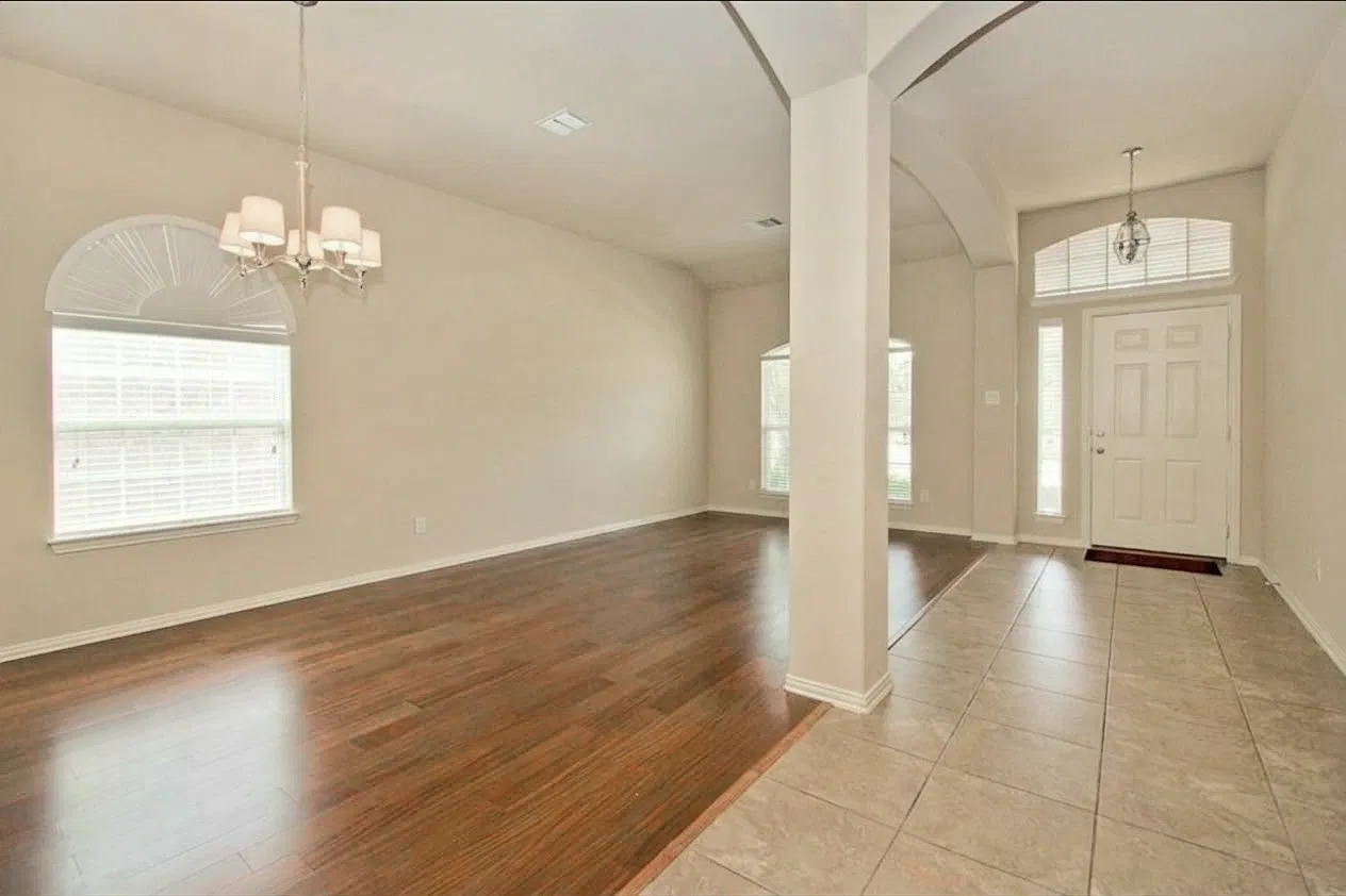4 bed, 3134 sqft, $3,000 — Photo 2