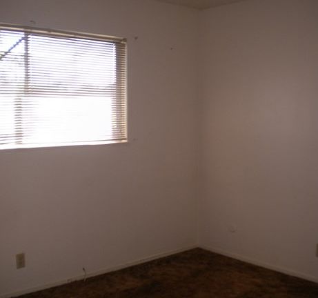 5th image of 3529 E Olive Ave