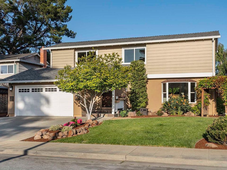 1st image of 228 Liebre Ct