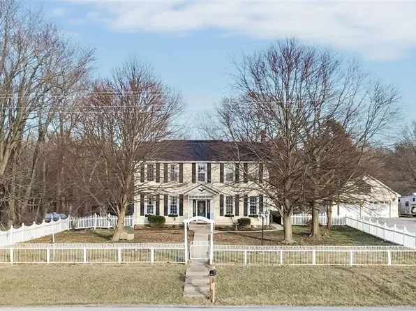 7536 Prairietown Rd, Worden, IL 62097