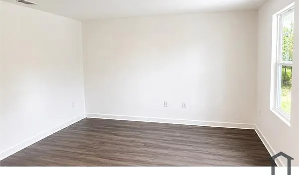 3 bed, 1114 sqft, $1,780 — Photo 4