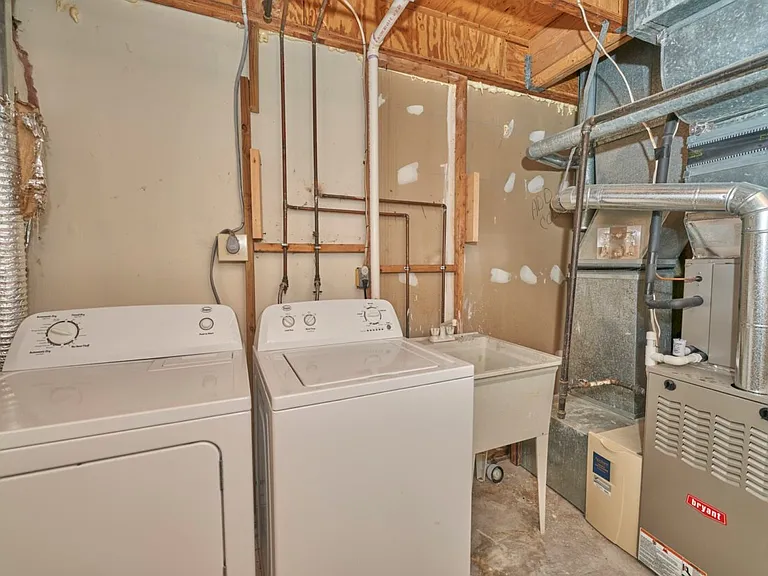 14426 Four Chimney Dr — Photo 15