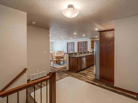 3rd image of 235 Irvine Loop