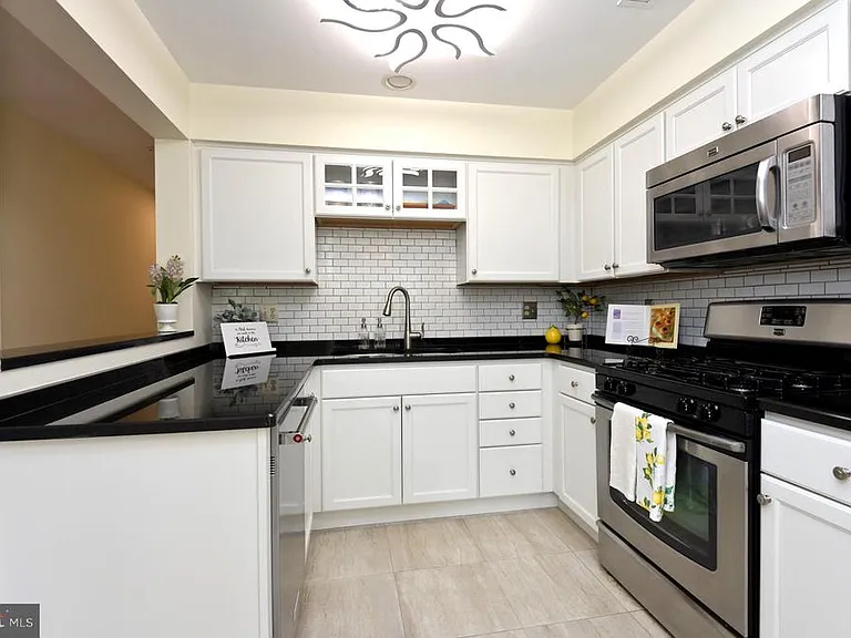 526 Brickhouse Rd — Photo 11