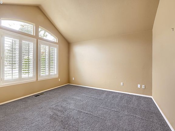 5th image of 32552 SW Riviera Ln