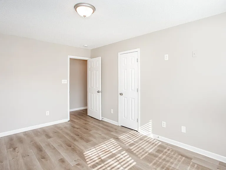 9705 Avensong Crossing Dr — Photo 13