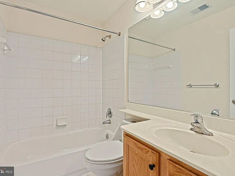 2658 Logan Wood Dr — Photo 27