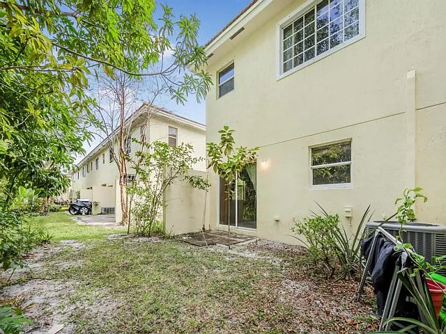 929 Imperial Lake Rd — Photo 4