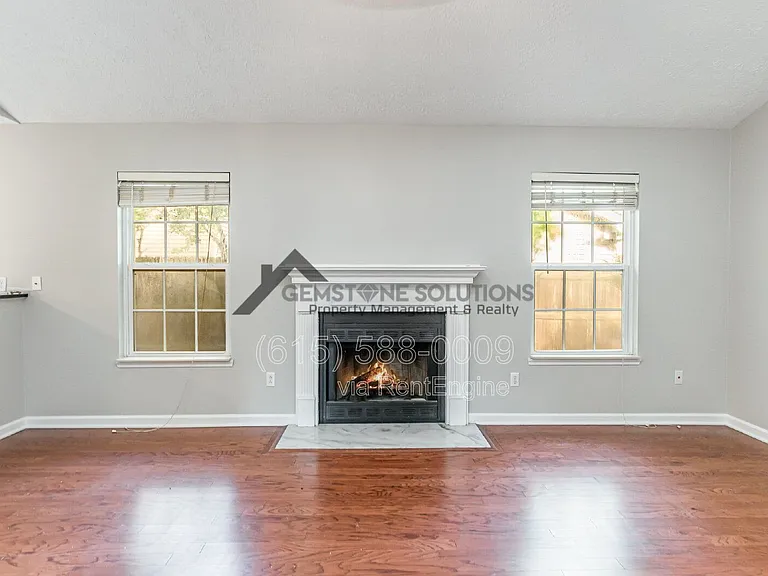 108 Meridian Ct — Photo 4