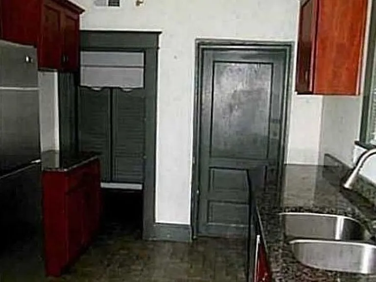 614 Dune St #1 — Photo 8