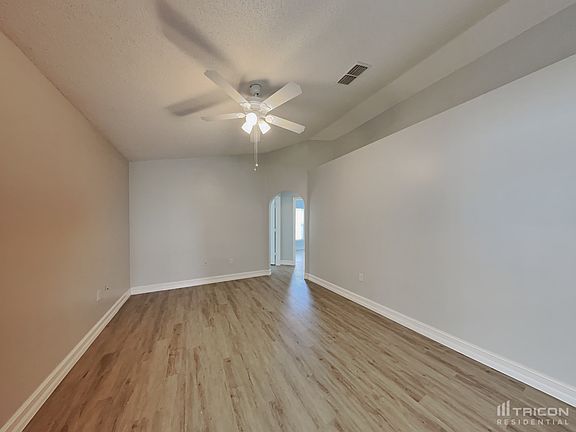 3rd image of 316 Chelmsford Ct