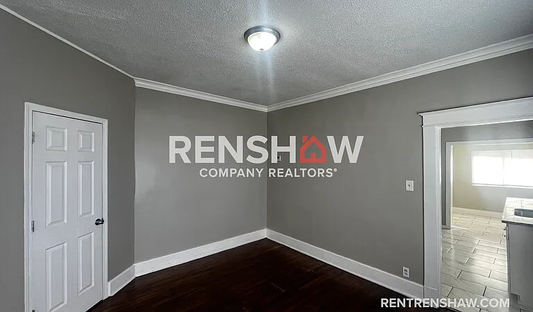 1423 Lyndale Ave #101 — Photo 5