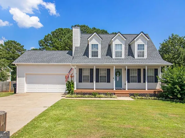 106 Calico Loop, Grantville, GA 30220