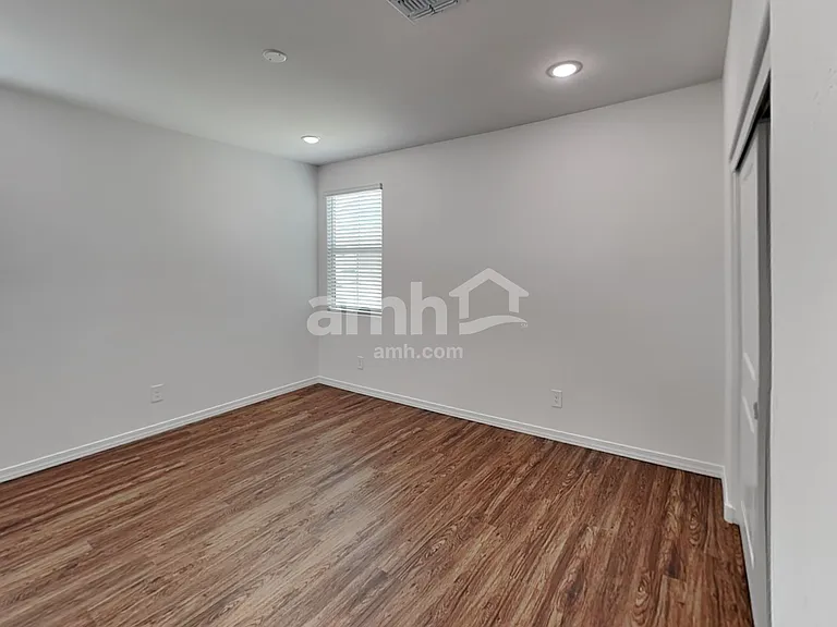 15074 W Sherman St — Photo 21