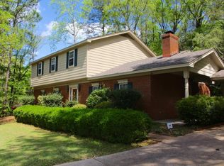 2010 Hidden Valley Dr, Columbus, MS 39701