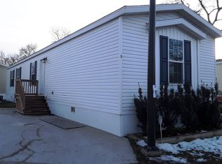 3 Fir Ln, Justice, IL 60458