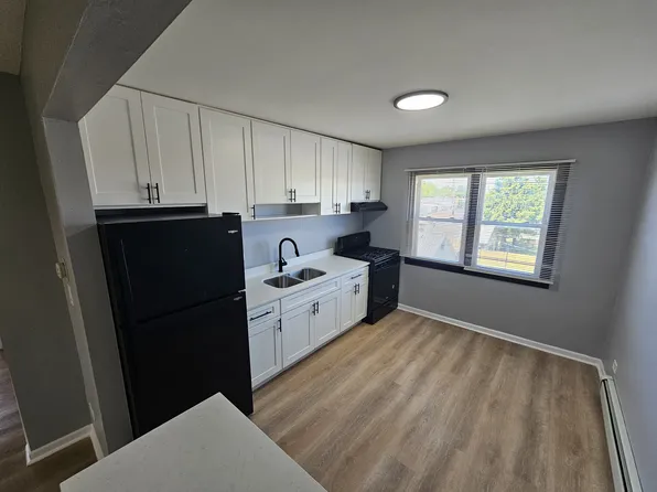 1442 S Central Ave APT 15, Cicero, IL 60804