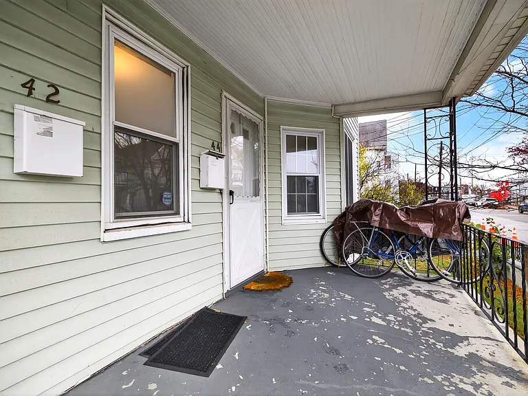 44 William St #2A — Photo 11
