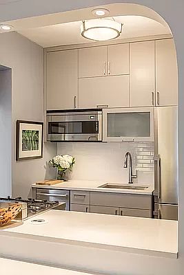 4th image of 155 W 20th St APT 4C