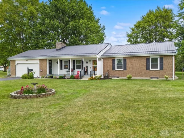 448 S Howard St, Sabina, OH 45169