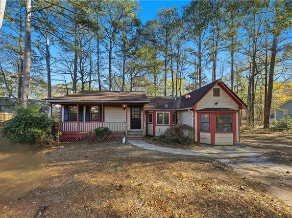 1038 River Bend Ct, Riverdale, GA 30296