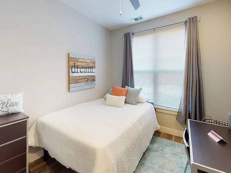 The-Quarters-Bloomington-4-BED-4-BATH-Bedroom-6