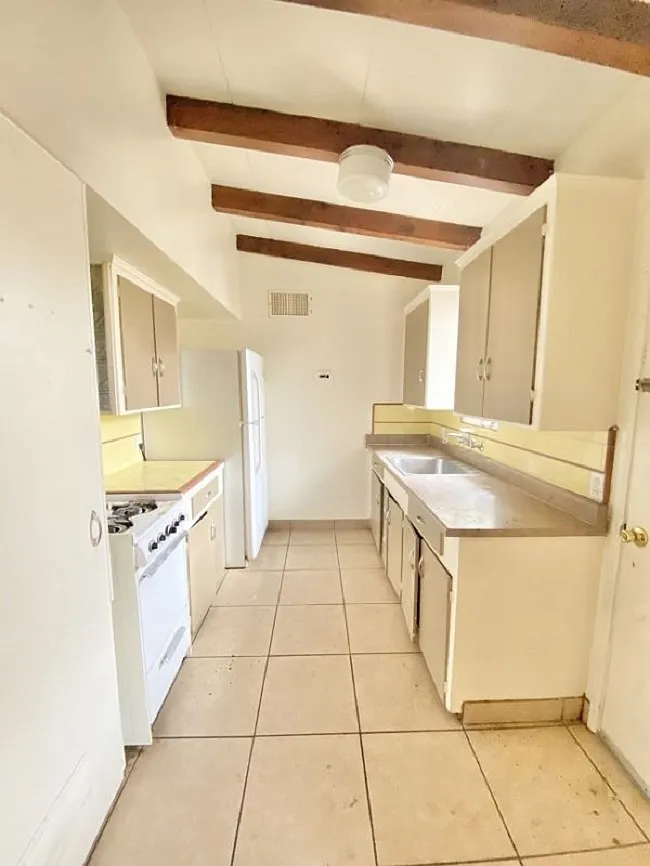 1 bed, 560 sqft, $700 — Photo 4