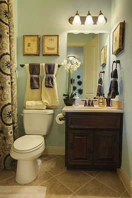 The Kenwood First Floor Bath