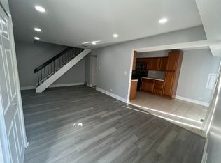 2205 Cardinal Ct, Schaumburg, IL 60194