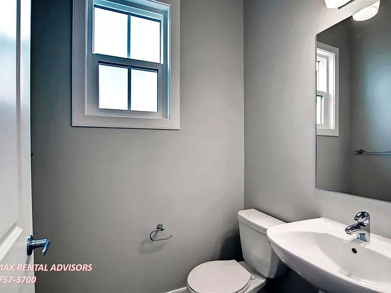 143 Lucas Ter NW #UPPER — Photo 21
