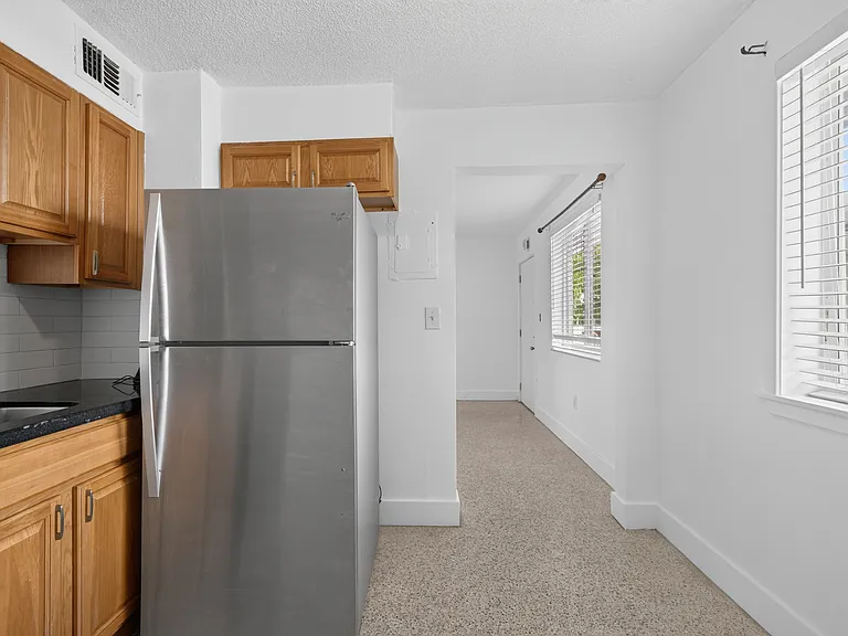 2726 SW 21st St #103 — Photo 2