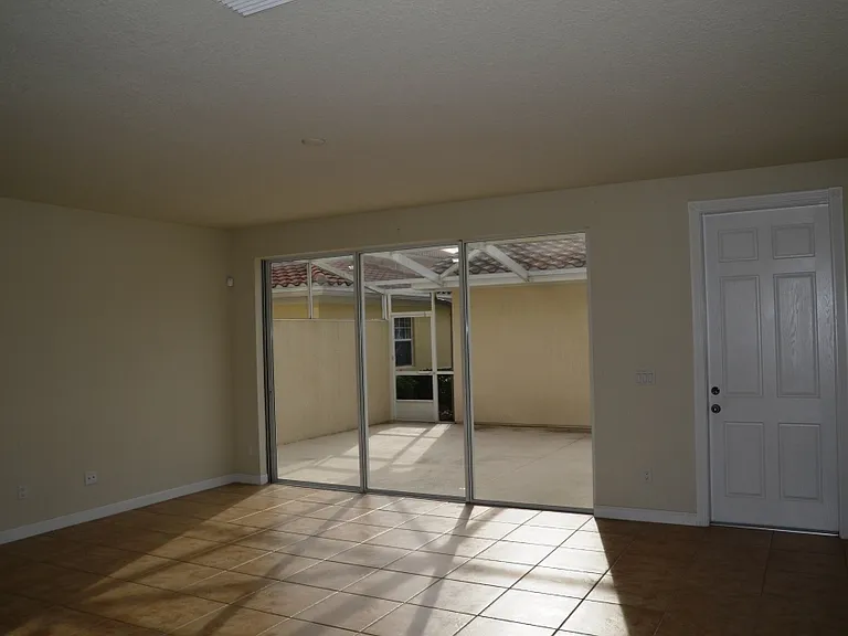 11942 Nautica Dr — Photo 3