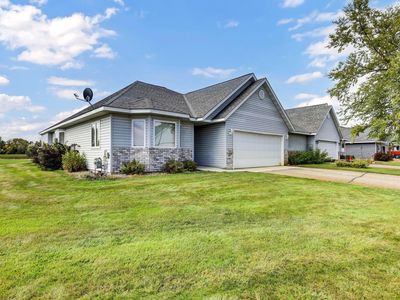 39315 Wild Rose Ct, Sauk Centre, MN, 56378