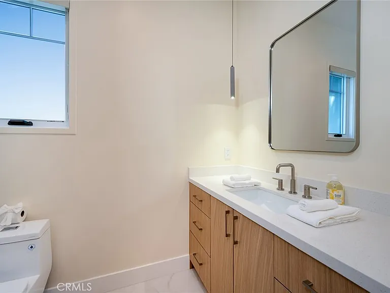 4906 Gaviota Ave — Photo 45