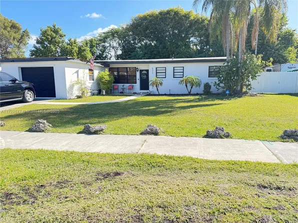 9478 Easter Rd, Cutler Bay, FL 33157