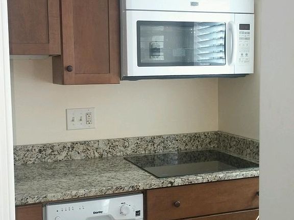 5th image of 1809 N Queens Ln APT 151