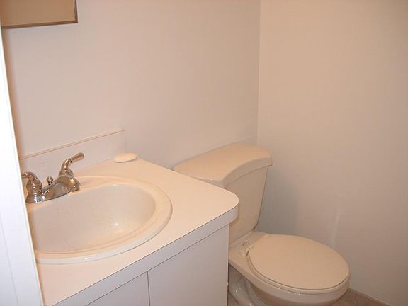 2nd image of 21 Chadwick St