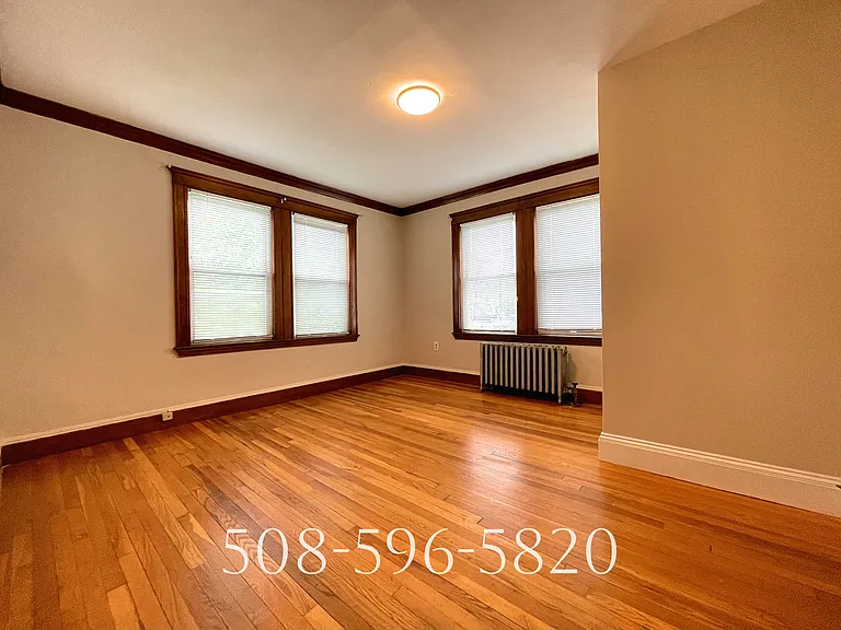 547 Hyde Park Ave #1 — Photo 8