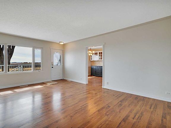 2nd image of 5432 S 46th Ave