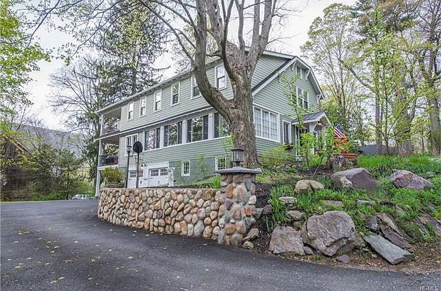 1st image of 22 Myrtle Ave
