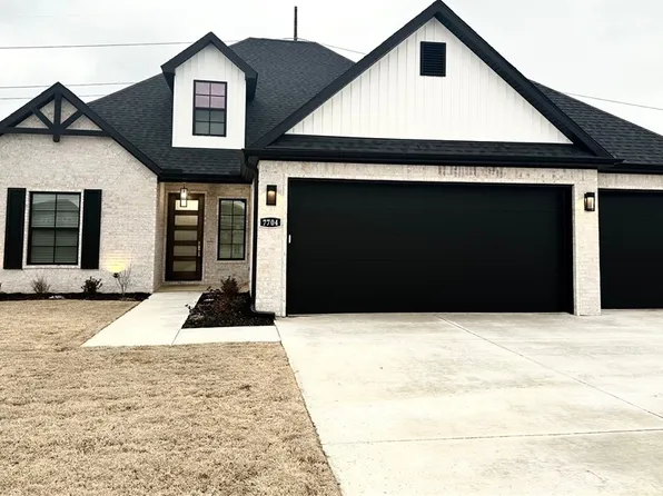 7704 Via Roma Ave, Springdale, AR 72762