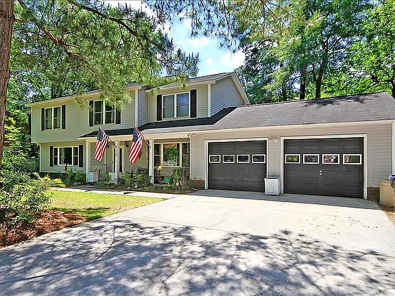 3rd image of 218 Towhee Dr